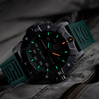 Master Carbon SEAL Automatic